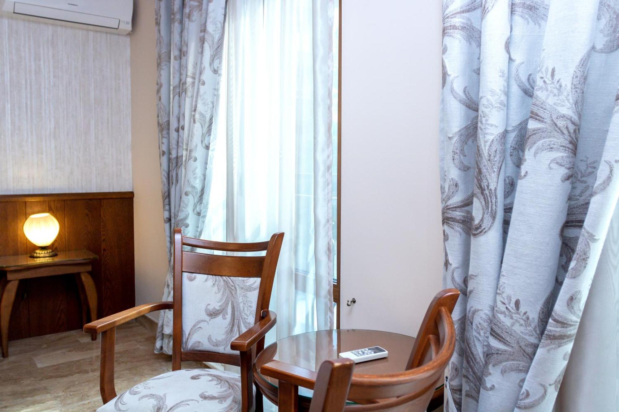 Mon Ami Apart In Studentski Grad Area София Екстериор снимка