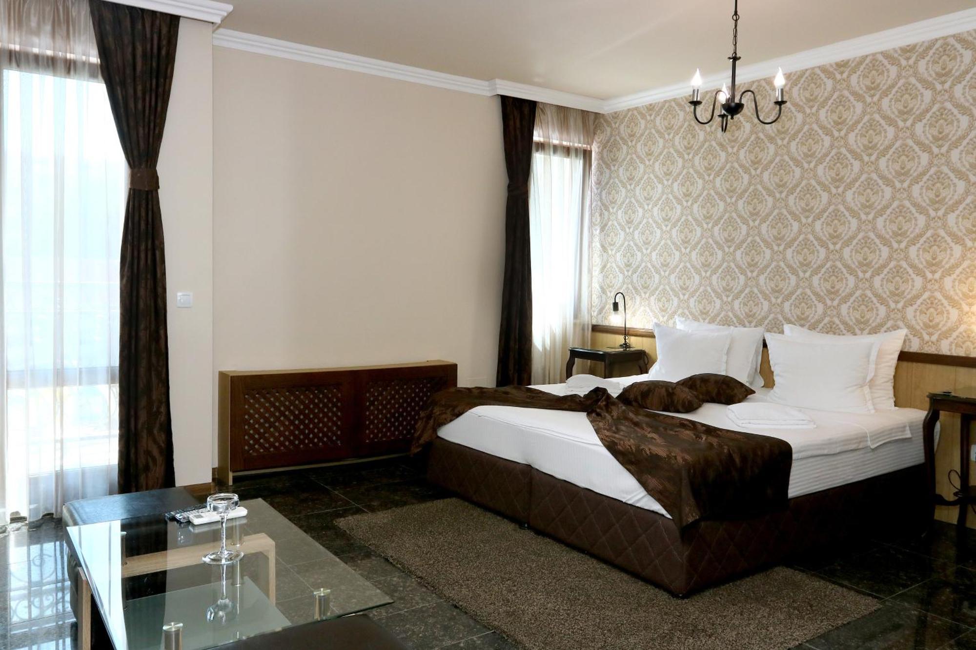 Mon Ami Apart In Studentski Grad Area София Екстериор снимка