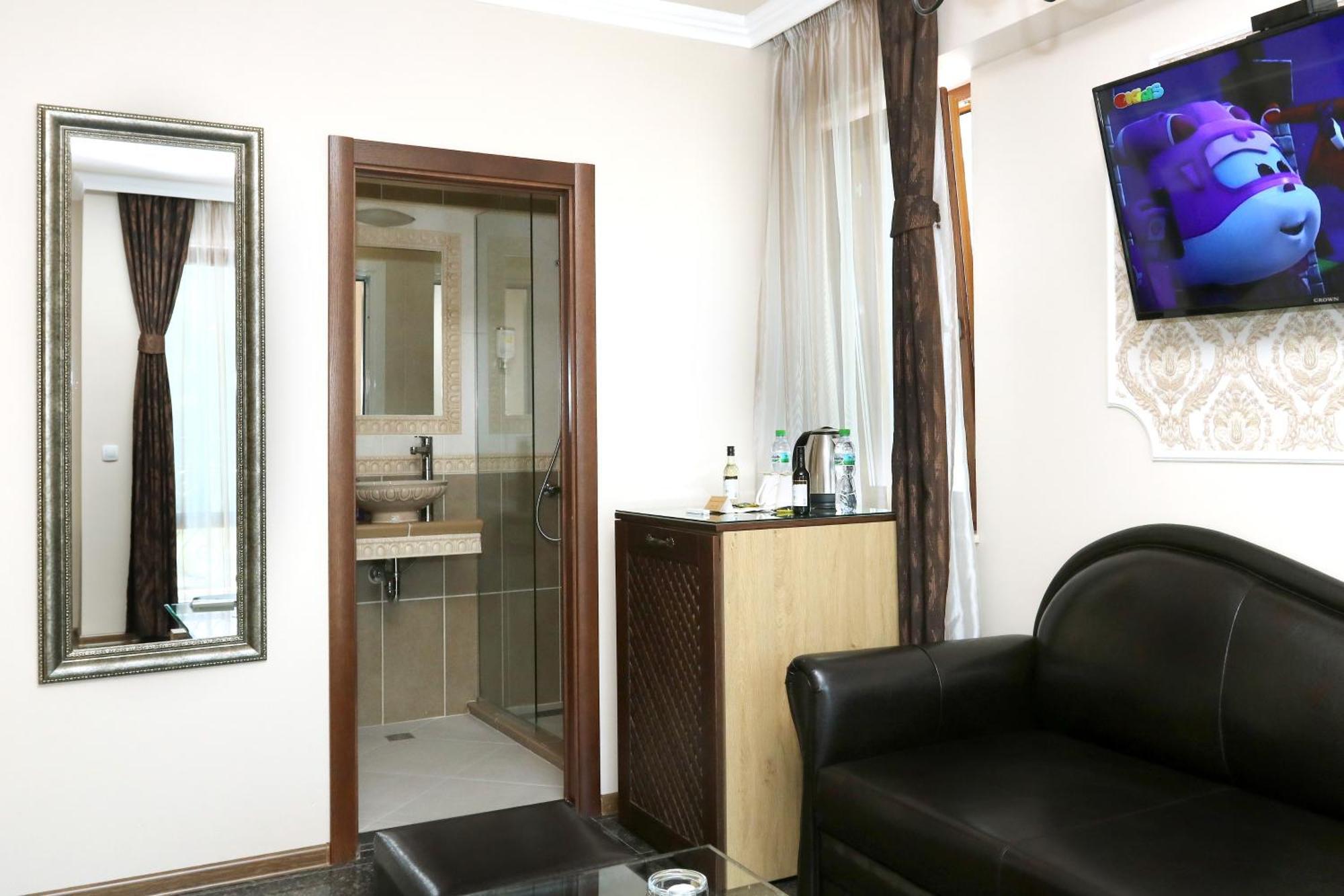 Mon Ami Apart In Studentski Grad Area София Екстериор снимка
